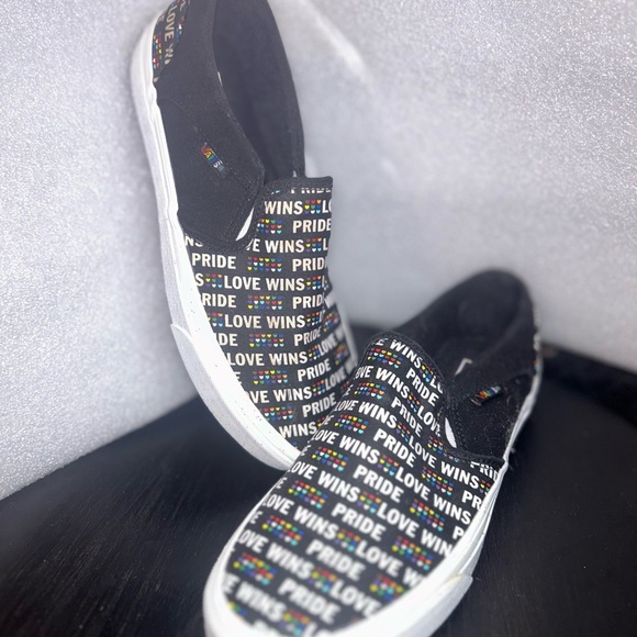 Vans Off The Wall - PRIDE - RAINBOW color 9w - Picture 4 of 14